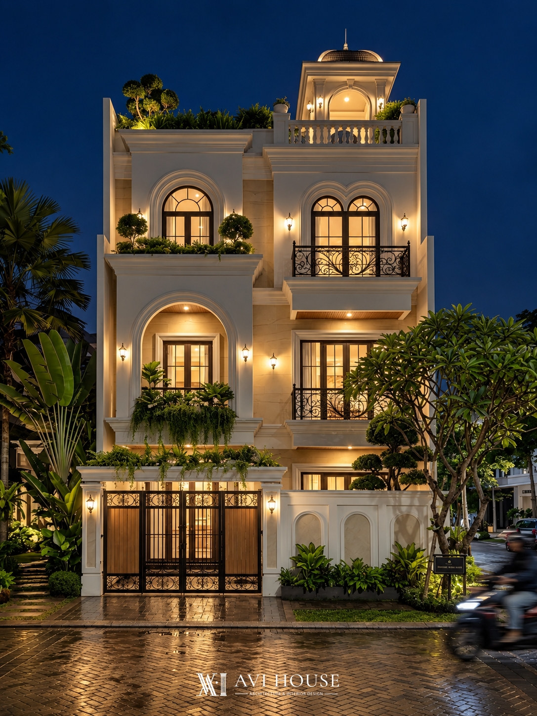 MR. T HOUSE